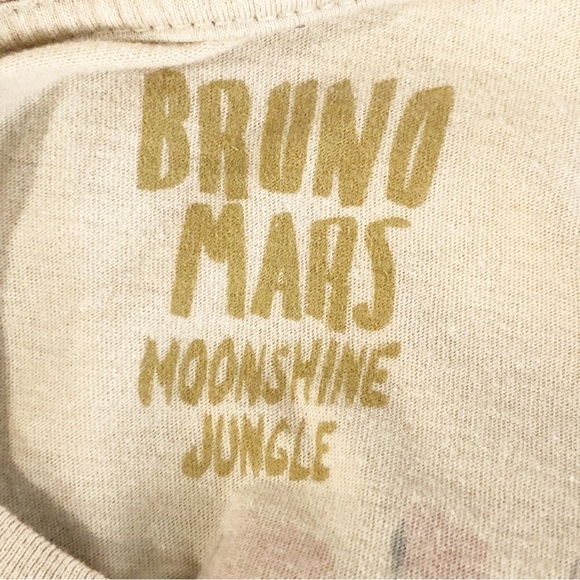 Bruno Mars moonshine jungle tour band Tee. - Picture 4 of 8